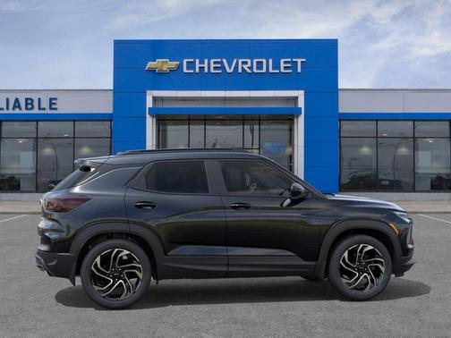 Mosaic Black Metallic 2026 Chevrolet Trailblazer RS