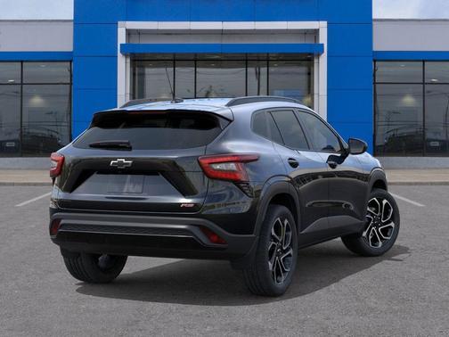Mosaic Black Metallic 2026 Chevrolet Trax FWD 2RS