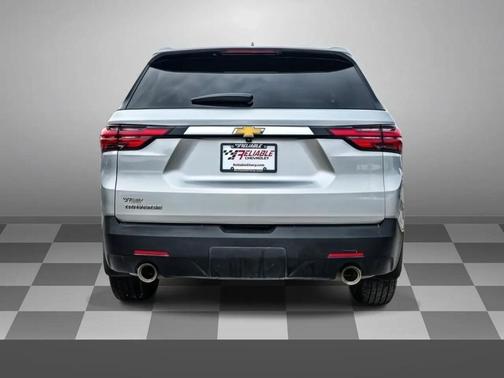 2022 Chevrolet Traverse LS