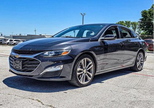 Dark Ash Metallic 2023 Chevrolet Malibu FWD 1LT