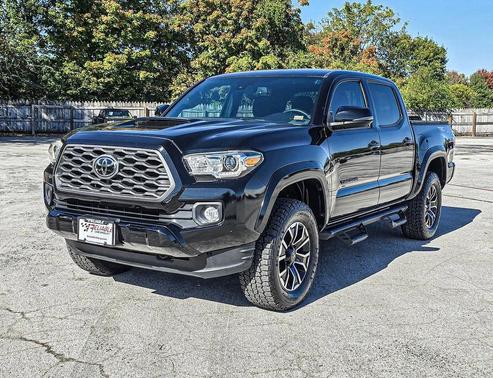 2020 Toyota Tacoma TRD Sport