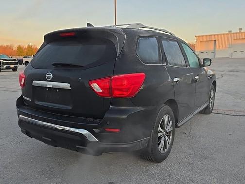 2020 Nissan Pathfinder S 2WD