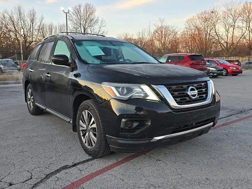 2020 Nissan Pathfinder S 2WD