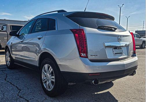 Radiant Silver Metallic 2013 Cadillac SRX Base