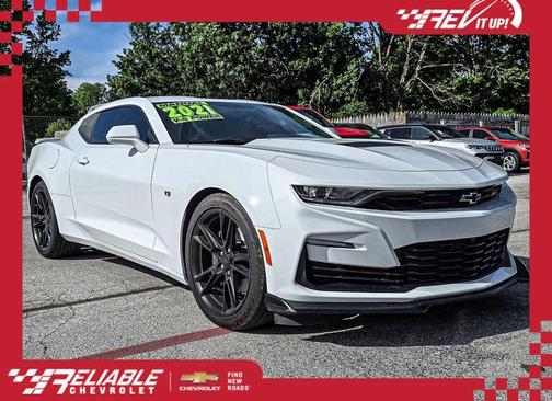 Summit White 2021 Chevrolet Camaro 1SS
