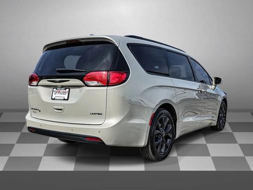 2019 Chrysler Pacifica Limited