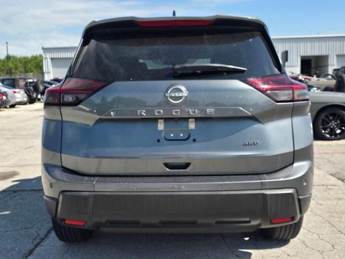 Gun Metallic 2025 Nissan Rogue SV
