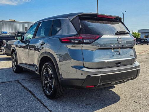 Gun Metallic 2025 Nissan Rogue SV
