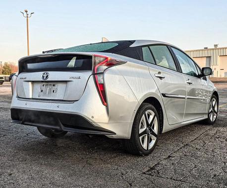 2017 Toyota Prius Four Touring