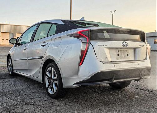 2017 Toyota Prius Four Touring