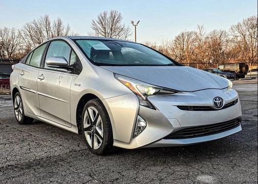 2017 Toyota Prius Four Touring