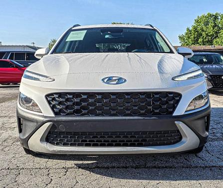 Lunar White 2023 Hyundai KONA SEL