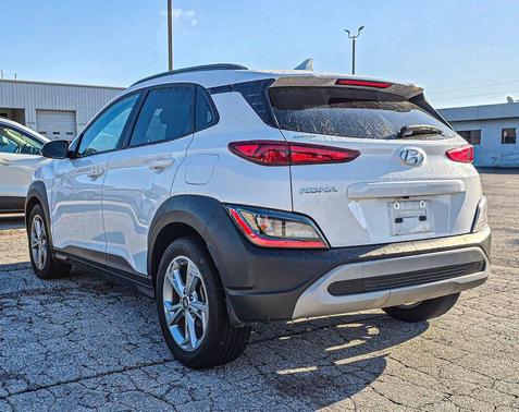 Lunar White 2023 Hyundai KONA SEL