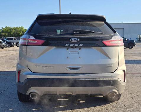 Iconic Silver Metallic 2023 Ford Edge Titanium