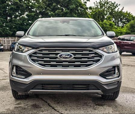Iconic Silver Metallic 2023 Ford Edge Titanium