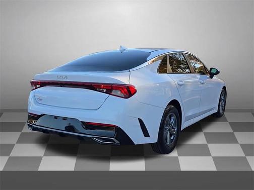 2023 Kia K5 LXS