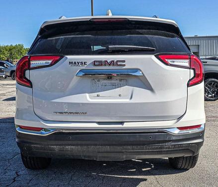 Summit White 2022 GMC Terrain SLT