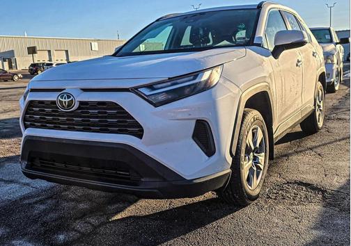 2024 Toyota RAV4 XLE