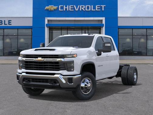2026 Chevrolet Silverado 3500 LT