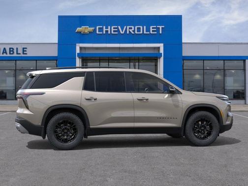 Sandstone Gray 2026 Chevrolet Traverse AWD Z71