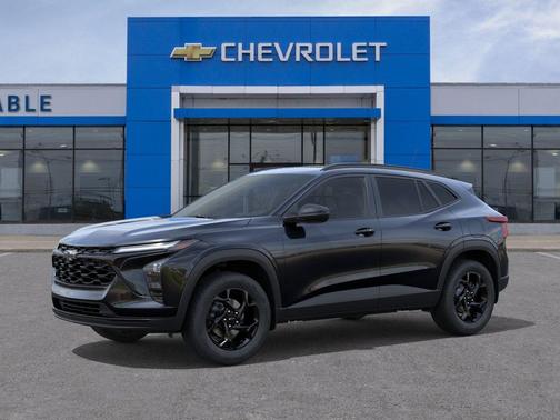 Mosaic Black Metallic 2026 Chevrolet Trax LT