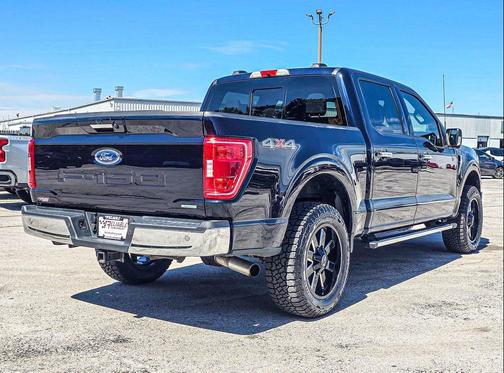 Antimatter Blue Metallic 2022 Ford F-150 XLT