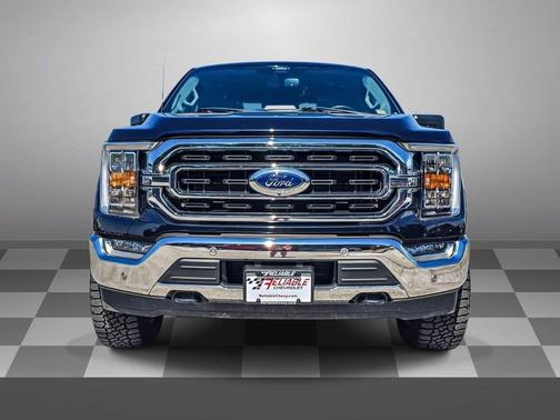 Antimatter Blue Metallic 2022 Ford F-150 XLT
