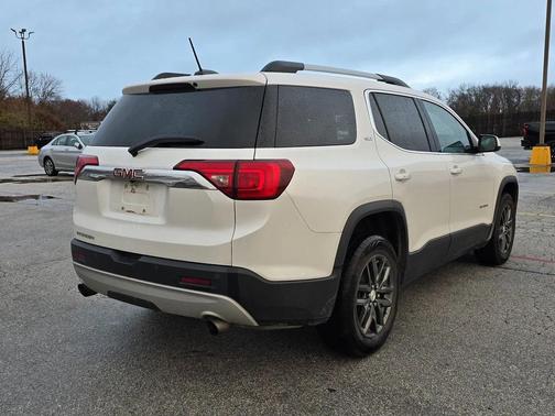 2017 GMC Acadia SLT-1