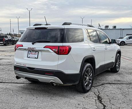 2017 GMC Acadia SLT-1