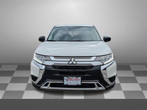 2020 Mitsubishi Outlander ES