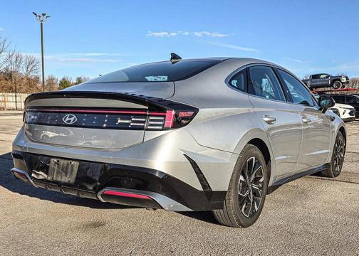 2025 Hyundai SONATA SEL