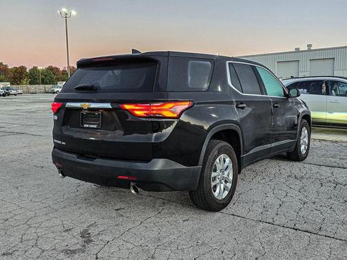 2022 Chevrolet Traverse LS