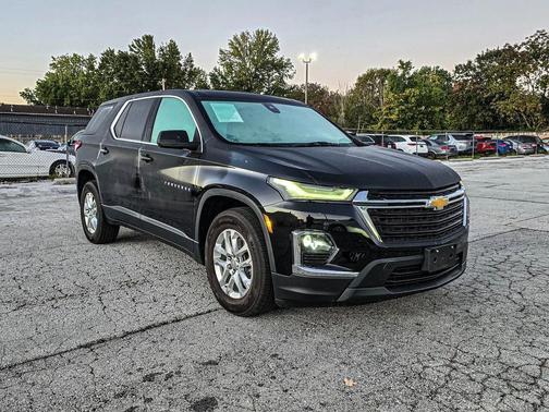 2022 Chevrolet Traverse LS