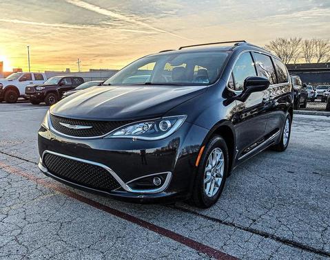 2020 Chrysler Pacifica Touring L