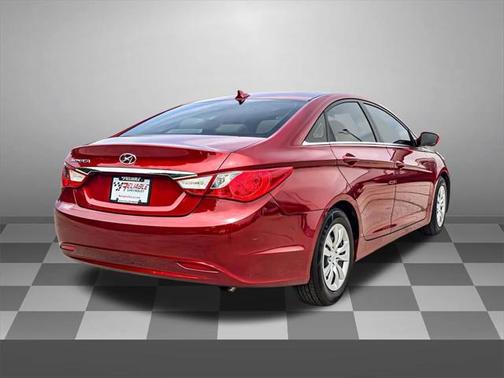 2013 Hyundai SONATA GLS