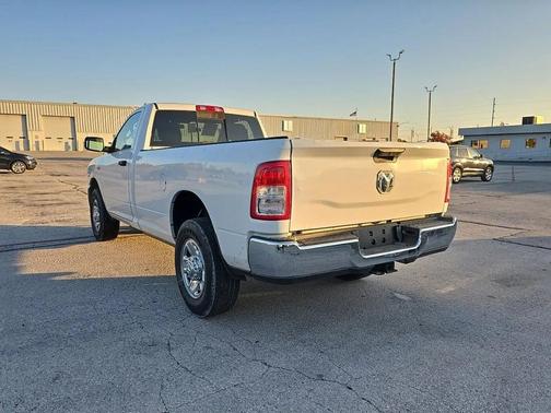 2022 RAM 2500 Tradesman Regular Cab 4x2 8' Box