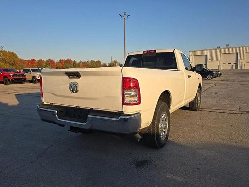 2022 RAM 2500 Tradesman Regular Cab 4x2 8' Box