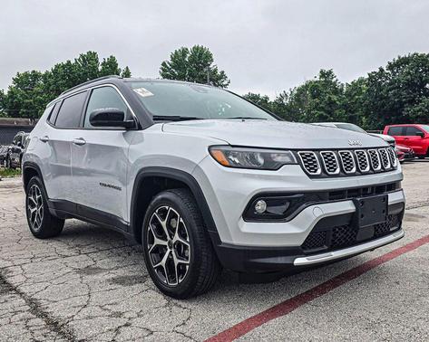 Silver Zynith Metallic Clearcoat 2025 Jeep Compass Limited