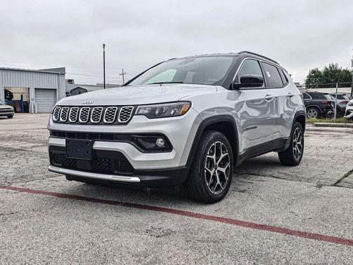 Silver Zynith Metallic Clearcoat 2025 Jeep Compass Limited