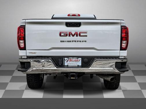 2024 GMC Sierra 2500 Pro
