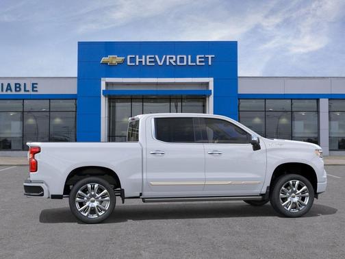 Polar White Tricoat 2026 Chevrolet Silverado 1500 High Country