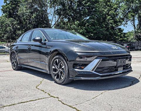 Onyx Black 2024 Hyundai SONATA SEL
