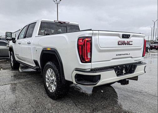 White Frost Tricoat 2021 GMC Sierra 2500 Denali