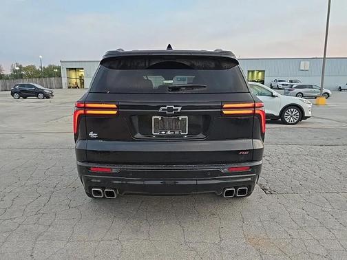 2025 Chevrolet Traverse RS