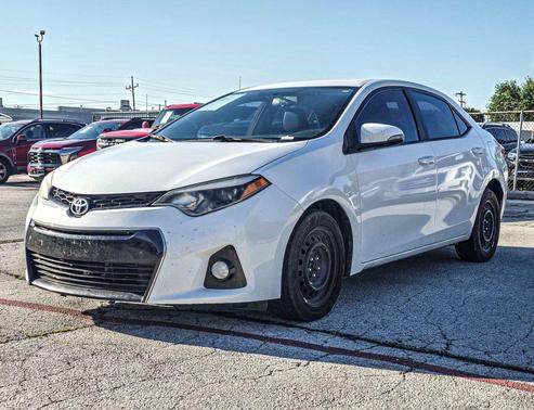 Super White 2016 Toyota Corolla L