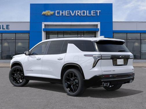 Polar White Tricoat 2026 Chevrolet Traverse RS