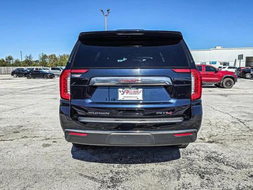 2024 GMC Yukon XL 4WD AT4