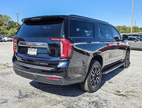 2024 GMC Yukon XL 4WD AT4