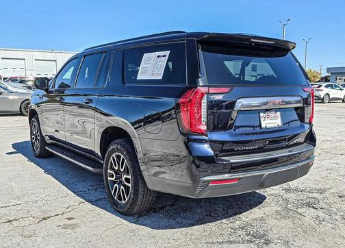 2024 GMC Yukon XL 4WD AT4