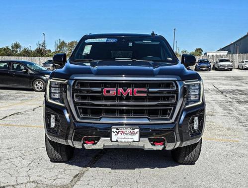 2024 GMC Yukon XL 4WD AT4